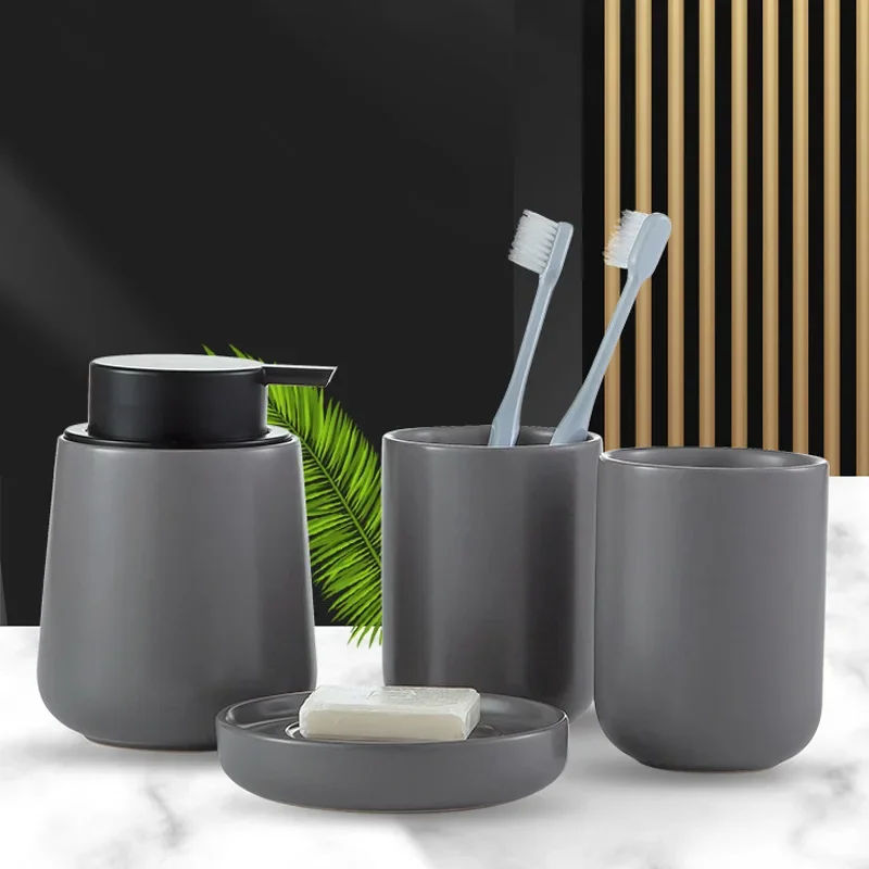 Dark grey Ceramic Bath Lotion  - Zara Home Bathroom Set recensie en prijs